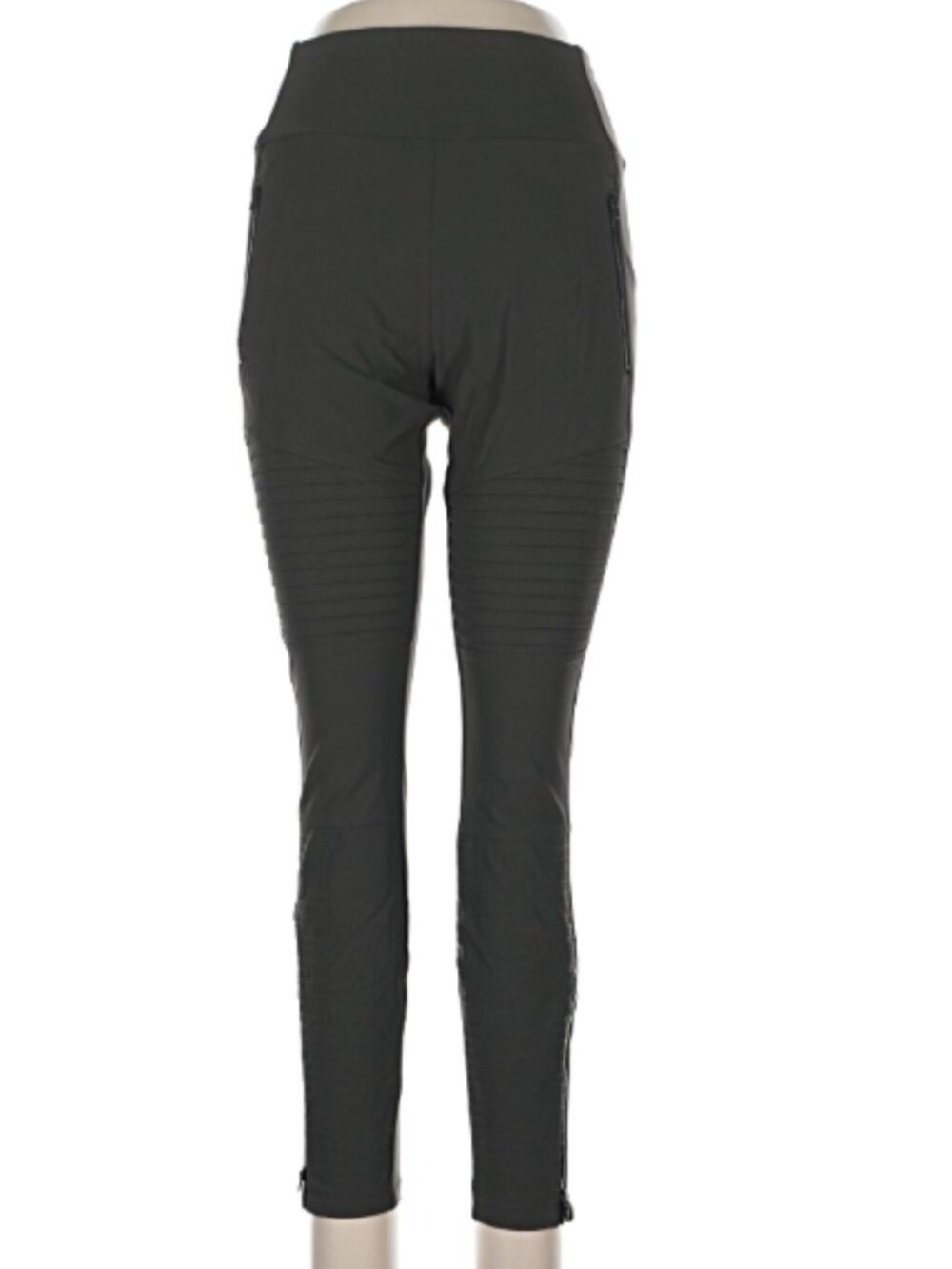 Like New Ladies Athleta Gray Leggings Size 10